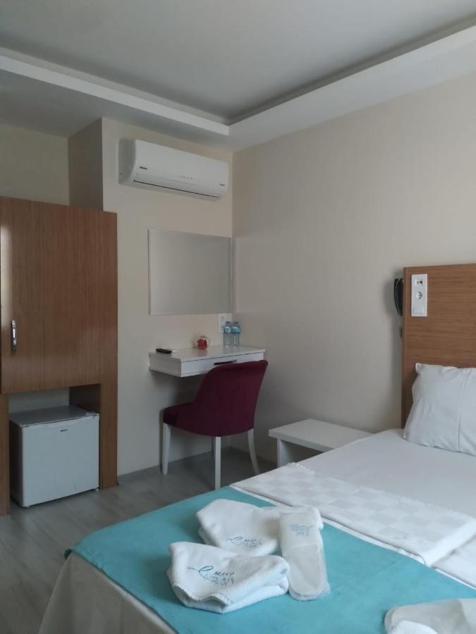 Mavi Liman Otel Çeşme Exterior foto